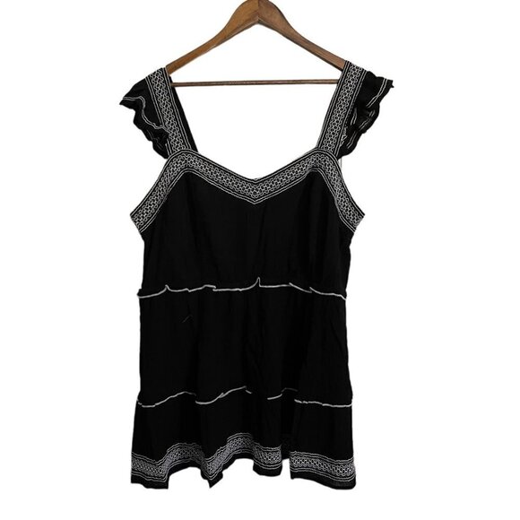 Torrid Womens NWT Black White Babydoll Crinkle Gauze Embroidered Tiered Top 3X - Picture 2 of 11